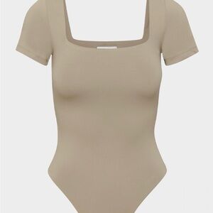 Babaton Short Sleeve Square Neck Bodysuit in Taupe Beige